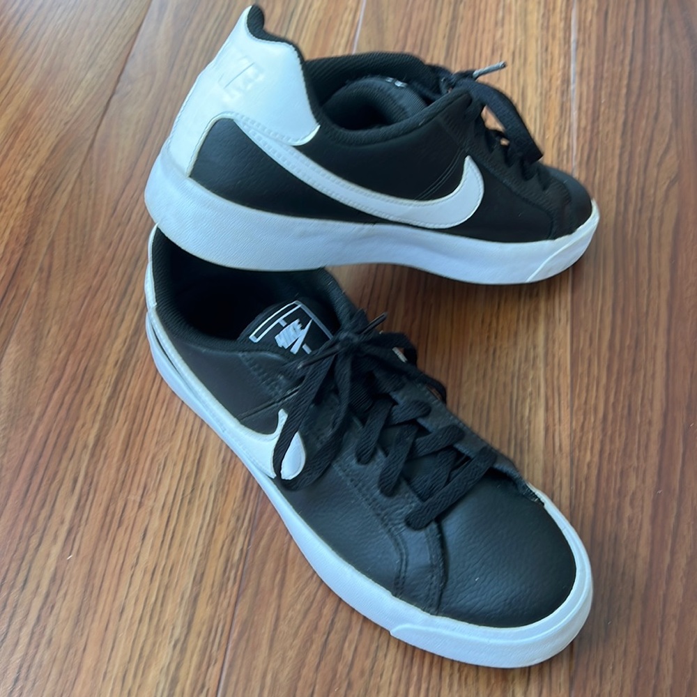 Nike Blaze low tops!!